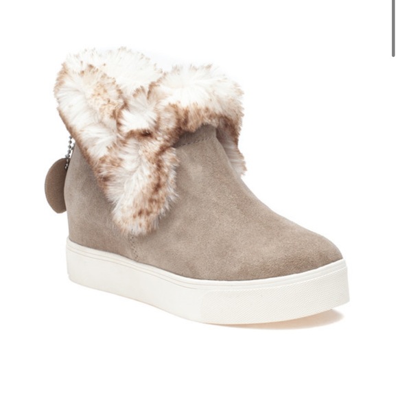 J/SLIDES SEAN Taupe Waterproof Suede - Picture 2 of 14